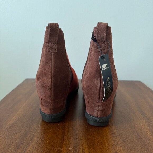 Sorel Joan Of Arctic Chelsea Wedge in Carnelian Red Brown Suede - Picture 8 of 11